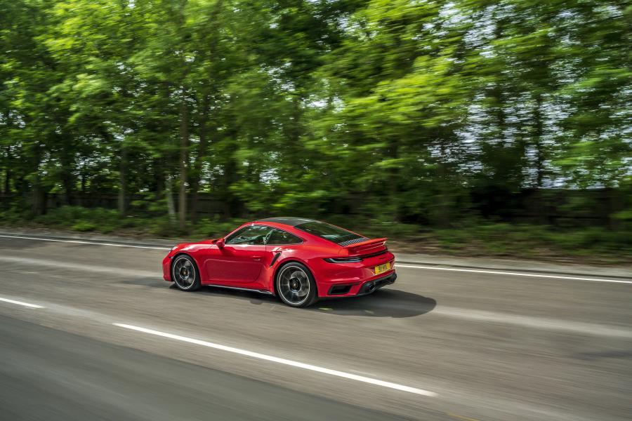 Porsche 911 Turbo S (992) 2020 года  (UK) (фото 17 из 42)